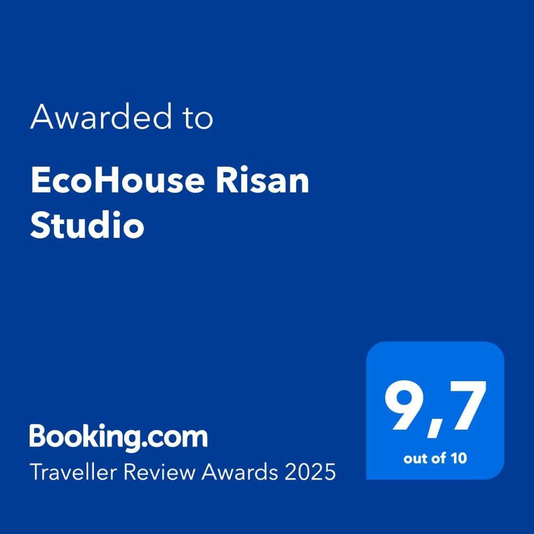 Ecohouse Risan Studio Экстерьер фото